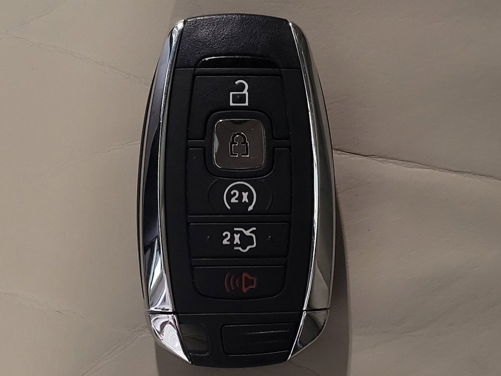 Used 2017 Lincoln MKC Select FWD image 32