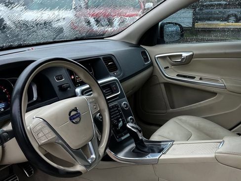 Used 2016 Volvo S60 T5 Premier FWD image 10