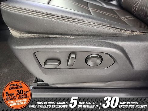 Certified 2023 Chevrolet Silverado 1500 High Country w/ Technology Package image 19