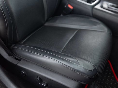 Used 2018 Dodge Charger GT AWD/4WD image 27