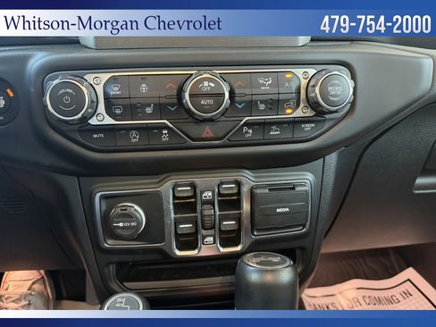 Used 2021 Jeep Wrangler Unlimited Sahara image 29