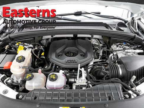 Used 2022 Jeep Grand Cherokee Overland AWD/4WD image 7