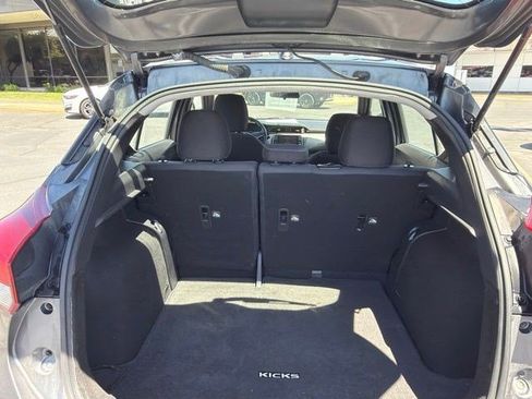 Used 2019 Nissan Kicks SV w/ Exterior Package FWD image 7