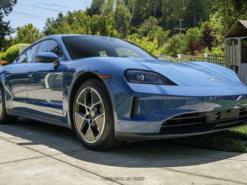Used 2025 Porsche Taycan RWD image 12