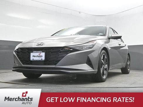 Used 2023 Hyundai Elantra SEL w/ Convenience Package FWD image 29