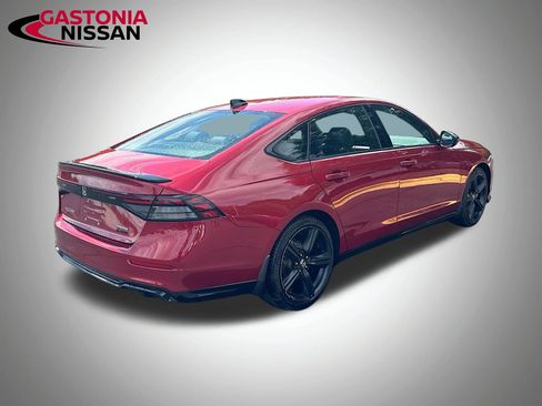 Used 2023 Honda Accord Sport image 9