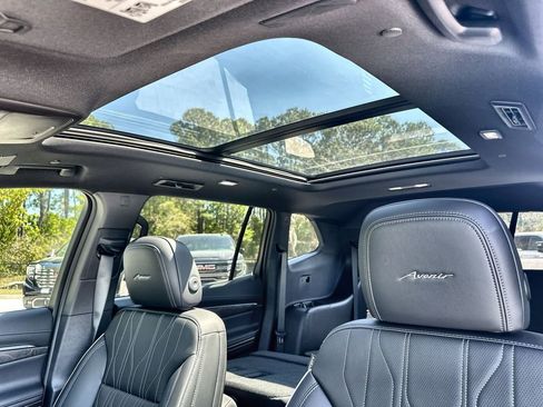 Used 2026 Buick Enclave Avenir w/ Super Cruise Package image 19