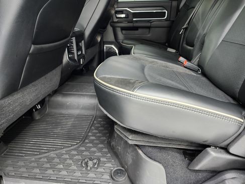 Used 2024 RAM 2500 Laramie w/ Night Edition image 9