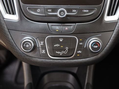 Used 2023 Chevrolet Malibu LS FWD image 19