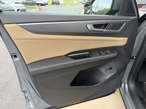 New 2026 Volkswagen Atlas Cross Sport SE AWD/4WD image 9