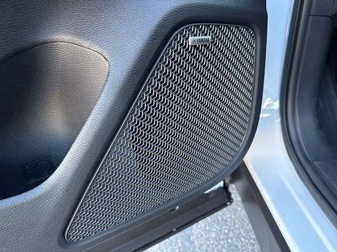 New 2026 Mitsubishi Outlander ES image 32