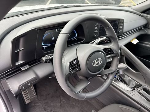 New 2026 Hyundai Elantra Sport FWD image 21