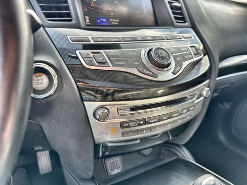 Used 2019 INFINITI QX60 Luxe w/ Essential Package image 18