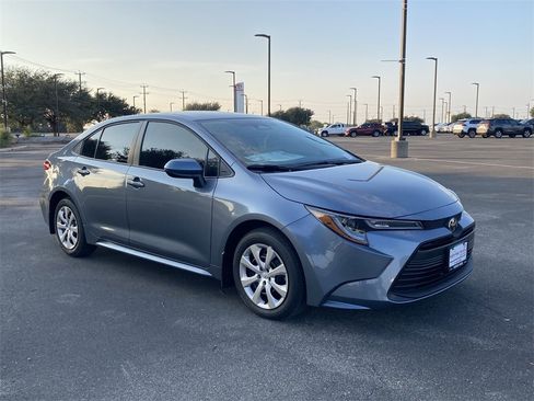 New 2026 Toyota Corolla LE image 3