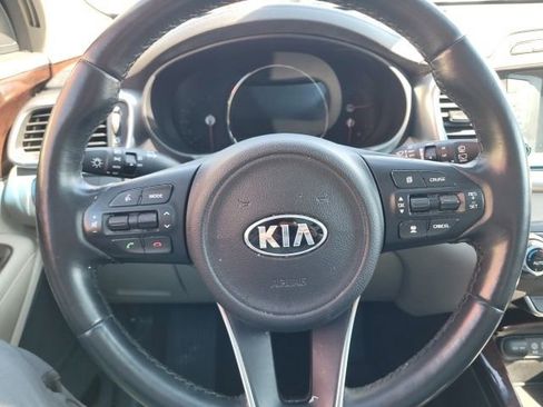 Used 2017 Kia Sorento EX w/ EX Advanced Touring Package image 16