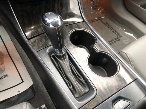 Used 2014 Chevrolet Impala LT w/ Convenience Package image 25