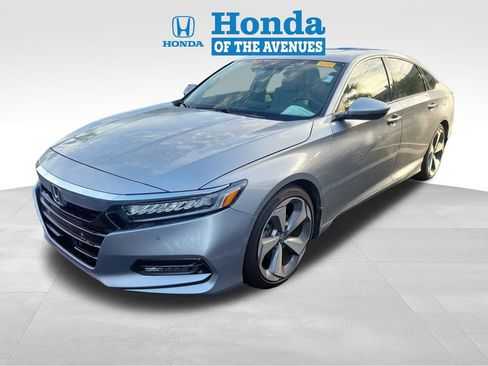 Used 2020 Honda Accord Touring image 3