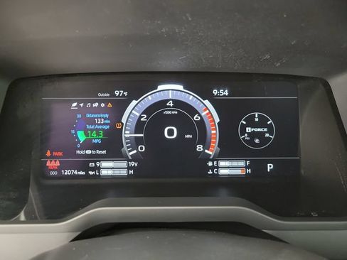 Used 2026 Toyota Tundra Limited AWD/4WD image 23