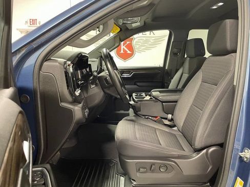 Used 2024 Chevrolet Silverado 1500 LT AWD/4WD image 11