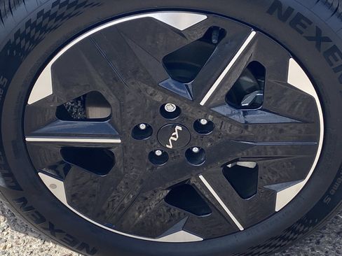 Used 2025 Kia EV6 Wind RWD image 8