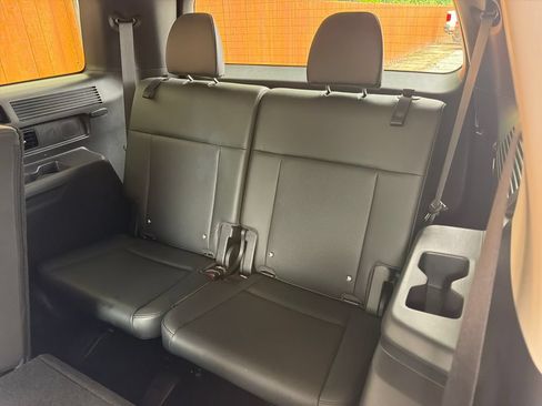 Used 2025 Hyundai Santa Fe SEL FWD image 32