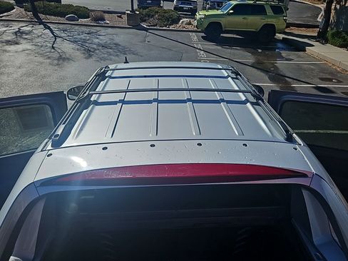 Used 2013 Chevrolet Avalanche LTZ image 20