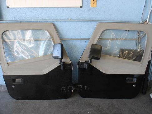 Used 1990 Jeep Wrangler S image 22