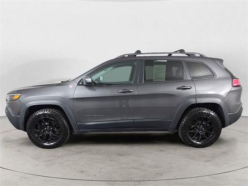 Used 2019 Jeep Cherokee Trailhawk w/ Cold Weather Group image 2