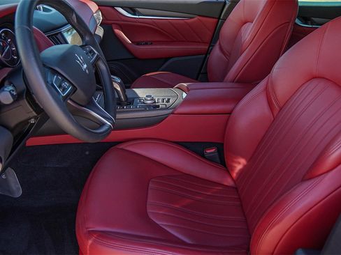 Certified 2022 Maserati Levante Modena image 9