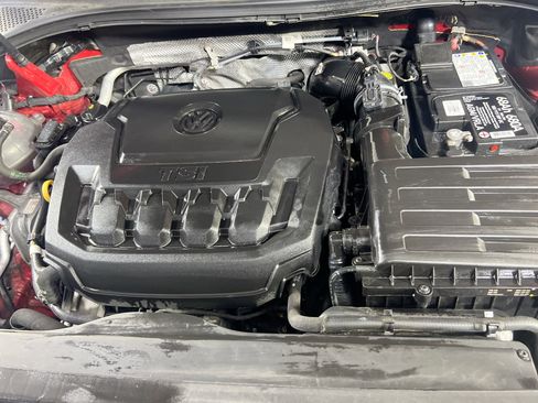 Used 2022 Volkswagen Tiguan SE image 30