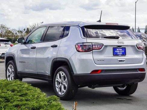 New 2025 Jeep Compass Sport image 32