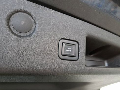 Used 2022 Chevrolet Equinox LT FWD image 28
