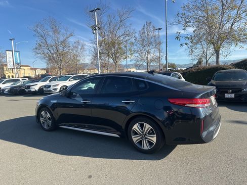 Used 2018 Kia Optima EX image 4