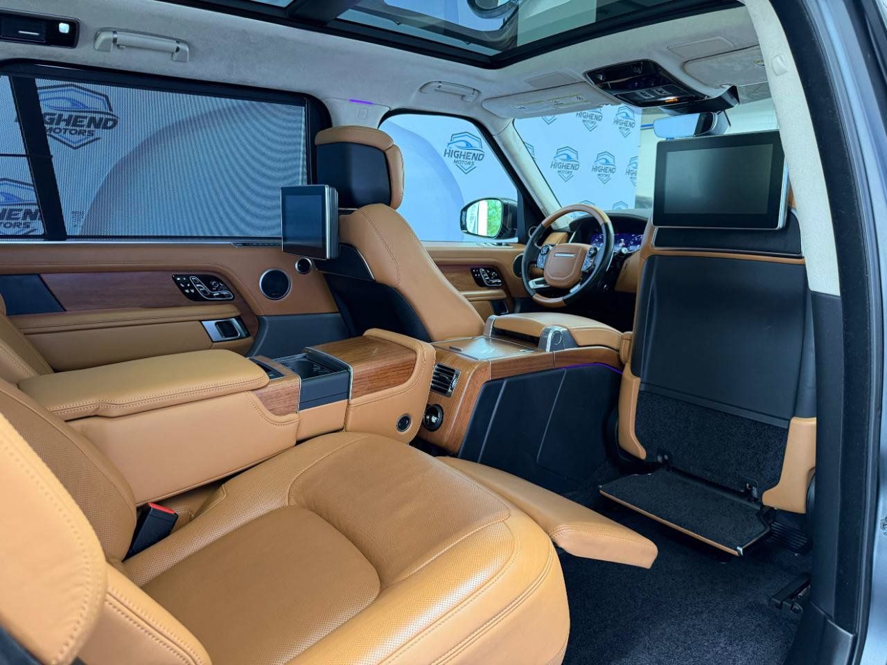 Used 2020 Land Rover Range Rover Long Wheelbase Autobiography AWD/4WD image 24