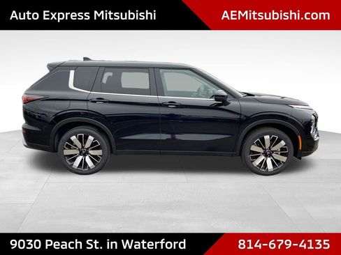 New 2026 Mitsubishi Outlander SE AWD/4WD image 8