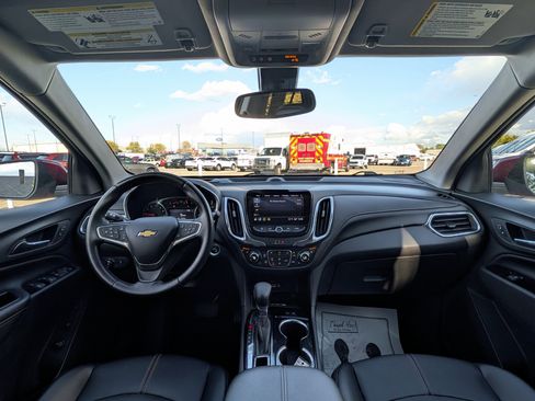 Used 2022 Chevrolet Equinox Premier image 13