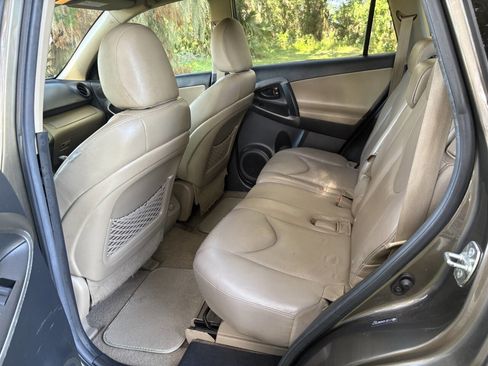 Used 2010 Toyota RAV4 Limited image 11