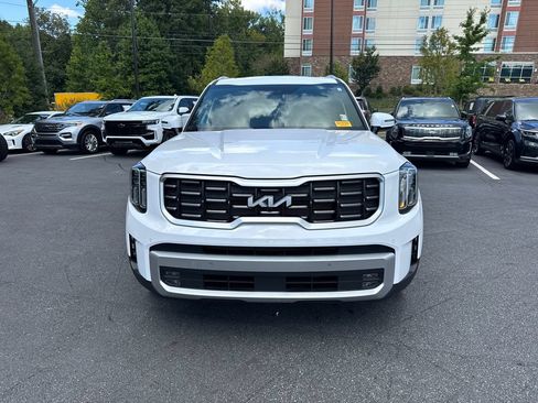 Used 2024 Kia Telluride SX Prestige w/ Towing Package AWD/4WD image 2