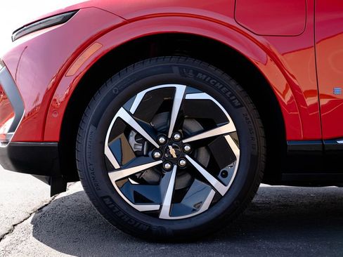New 2024 Chevrolet Equinox EV LT w/ Active Safety Package 3 FWD image 10