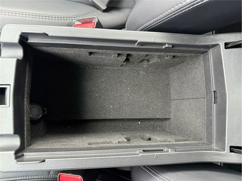 Used 2018 Subaru Outback 2.5i Limited image 24