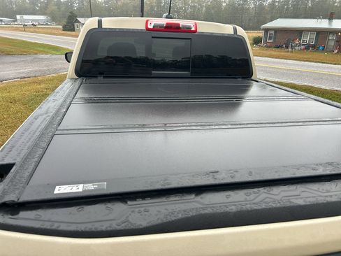 Used 2023 GMC Canyon AT4X image 13