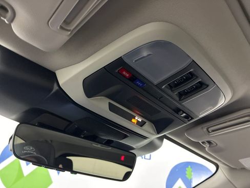 Used 2026 Subaru Crosstrek 2.0i Premium image 22