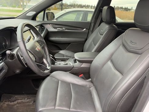 Used 2023 Cadillac XT6 Sport image 4