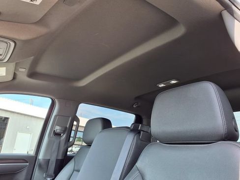 Used 2025 GMC Sierra 1500 SLT AWD/4WD image 13
