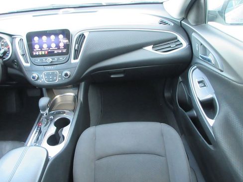 Used 2024 Chevrolet Malibu LT image 16