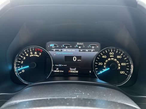 Used 2018 Ford F150 Lariat w/ Equipment Group 502A Luxury image 10