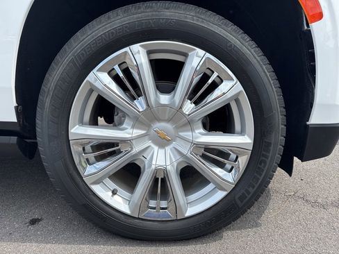 Used 2021 Chevrolet Tahoe High Country image 13