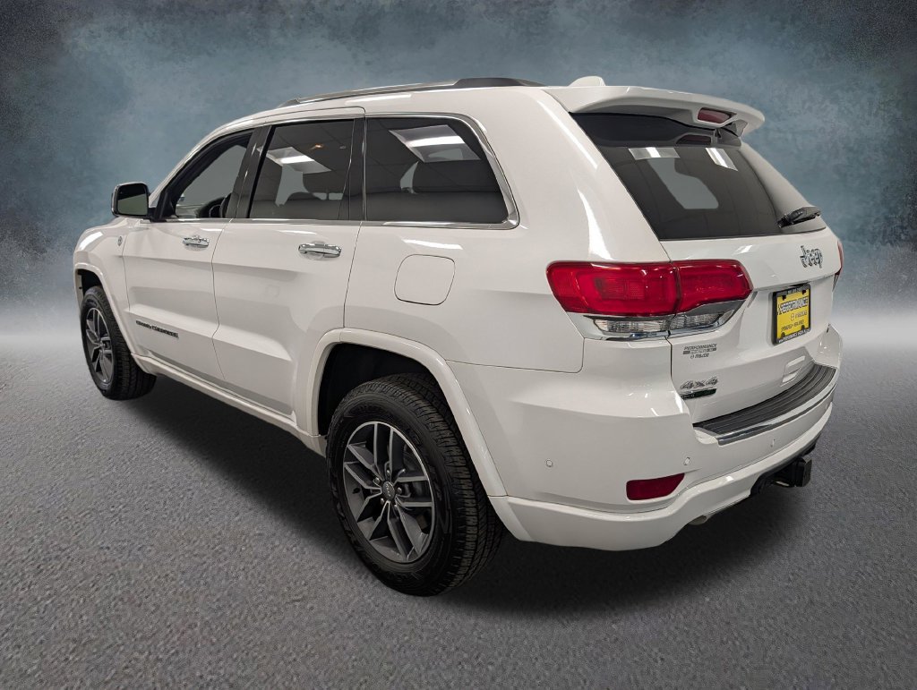 Used 2018 Jeep Grand Cherokee Overland AWD/4WD image 6