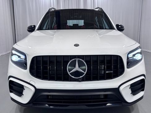 Used 2024 Mercedes-Benz GLB 35 AMG 4MATIC image 3