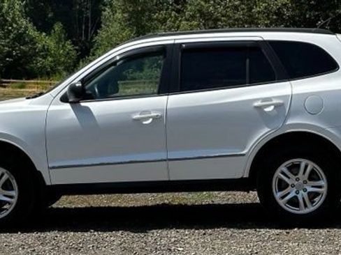 Used 2012 Hyundai Santa Fe GLS AWD/4WD image 6
